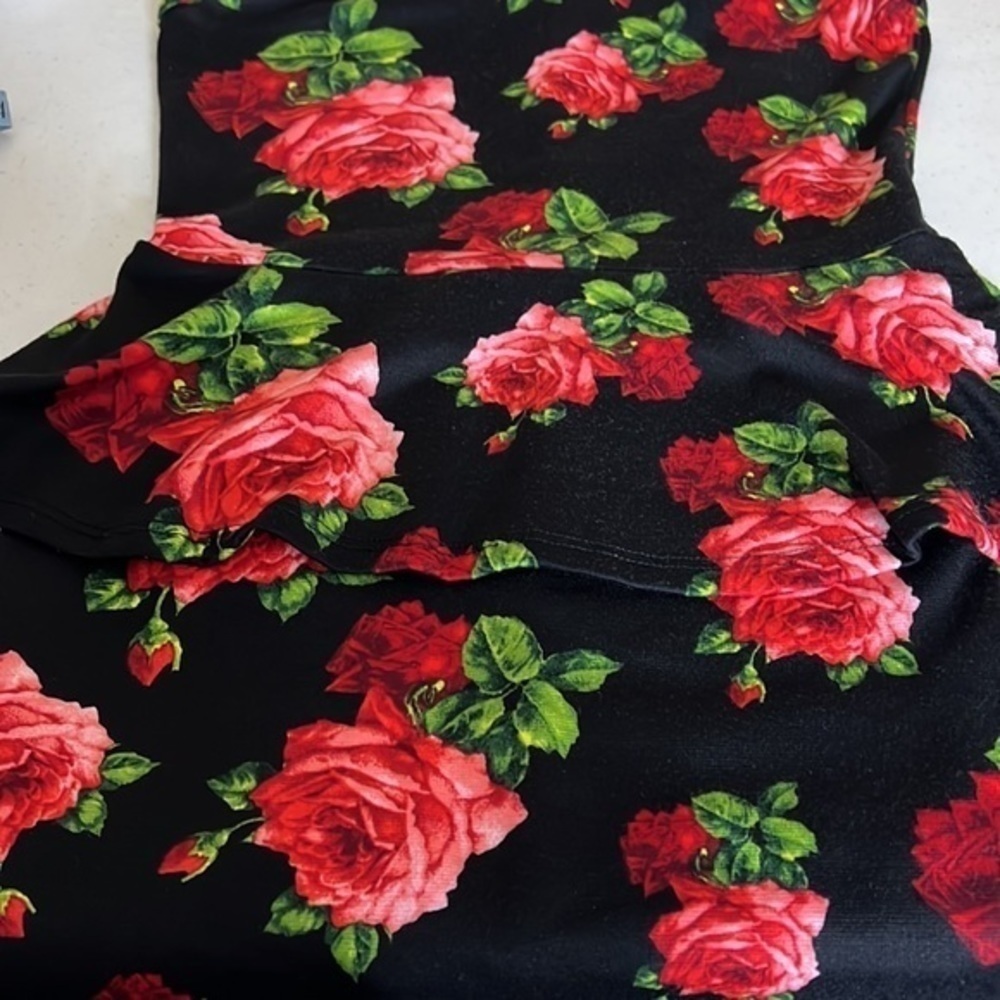 NOBLE DRESS - Picture 11 of 17